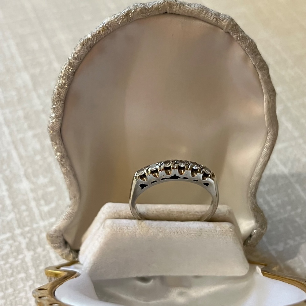 Diamond Ring - Picture 6 of 9